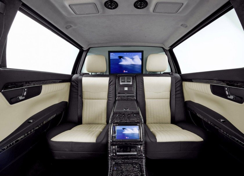 Mercedes-Benz s600 Pullman Guard