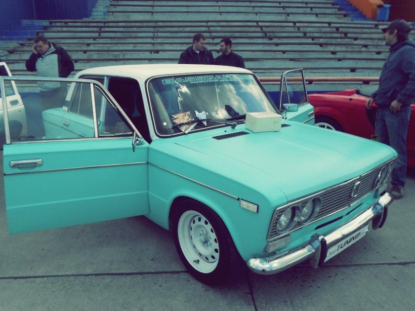 ВАЗ 2106 бирюзовая