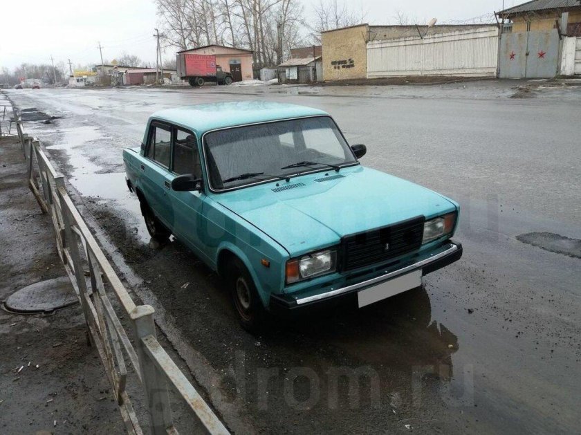 ВАЗ 2107 бирюза