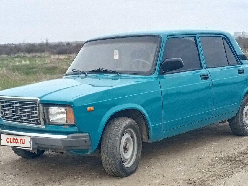 ВАЗ 2107 сине-зеленый