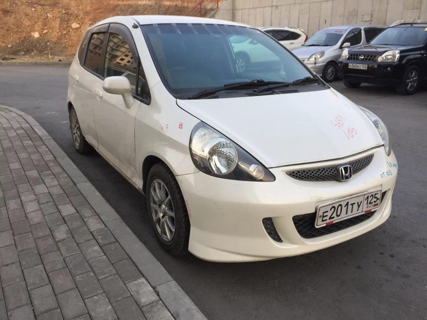 Хонда фит 2004 белая