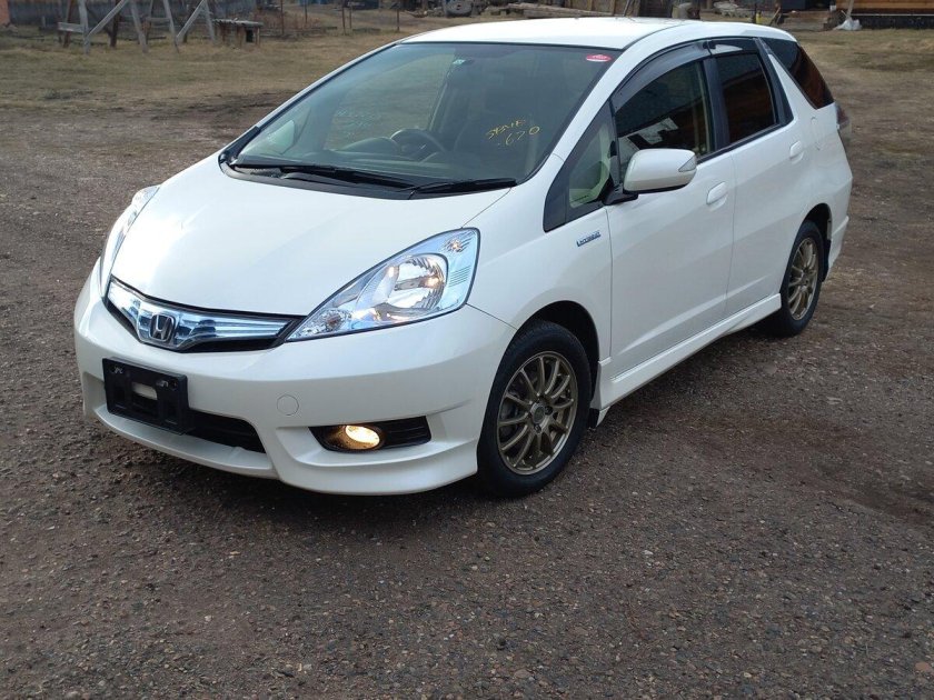 Хонда Fit Shuttle