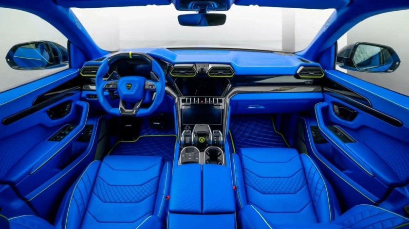 Lamborghini Urus 2021 салон