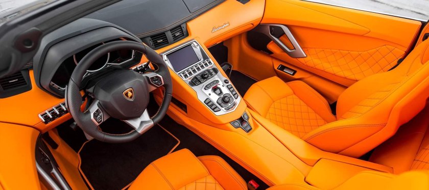 Ламборджини авентадор салон
