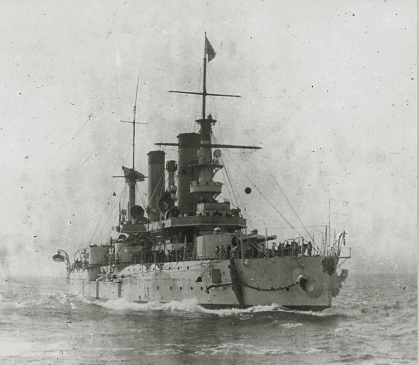 Корабль Петропавловск 1904