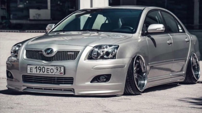 Toyota Avensis 2008 обвес