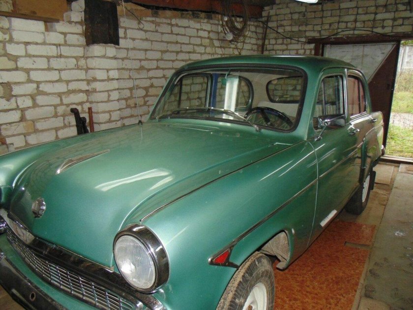 Москвич 407 зеленый