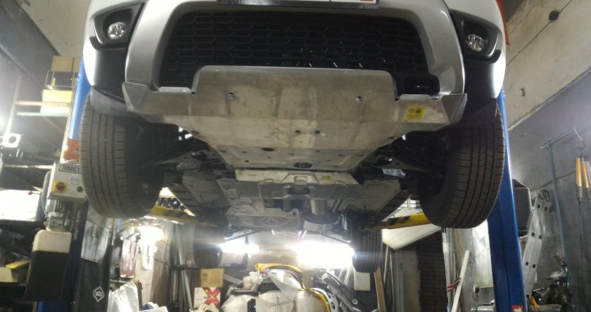 Рено Дастер-2 защита днища