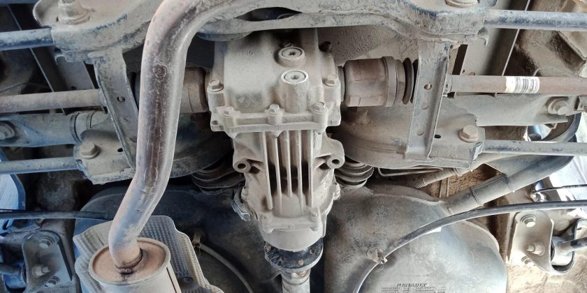 Дастер вид снизу 4вд