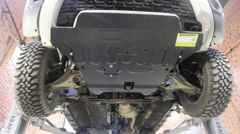 Защита двигателя Рено Дастер 4х4