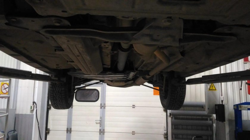 Защита бака Рено Дастер