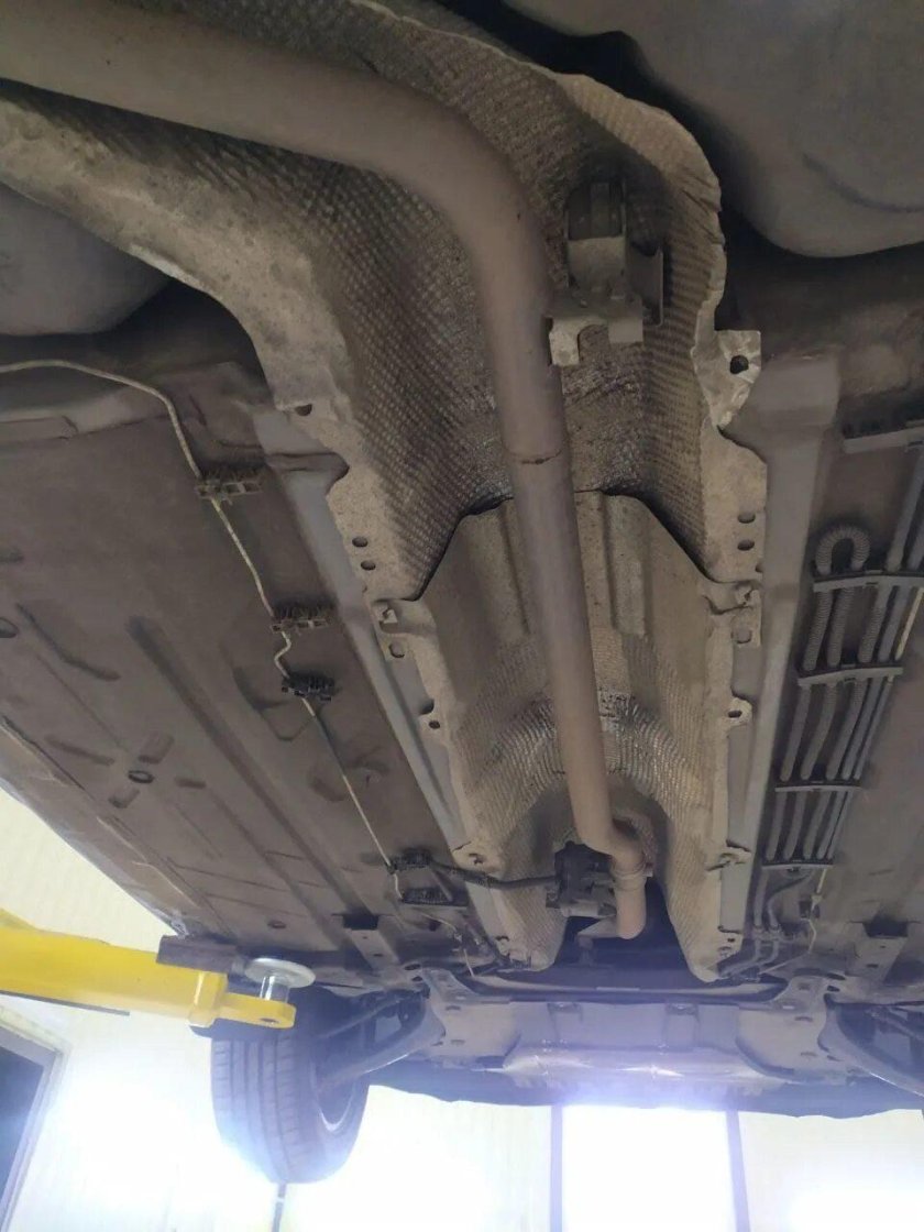 Днище автомобиля