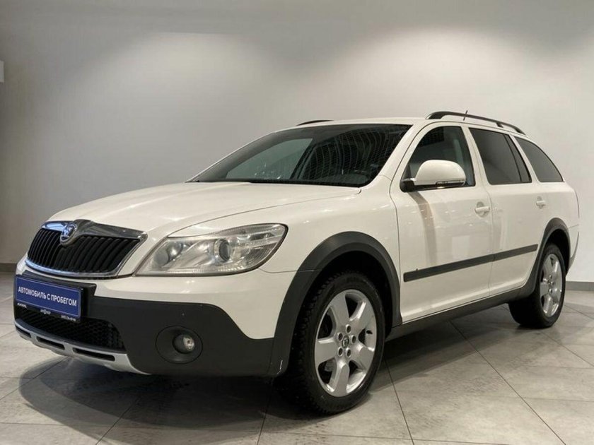 Шкода Октавия Скаут 2013
