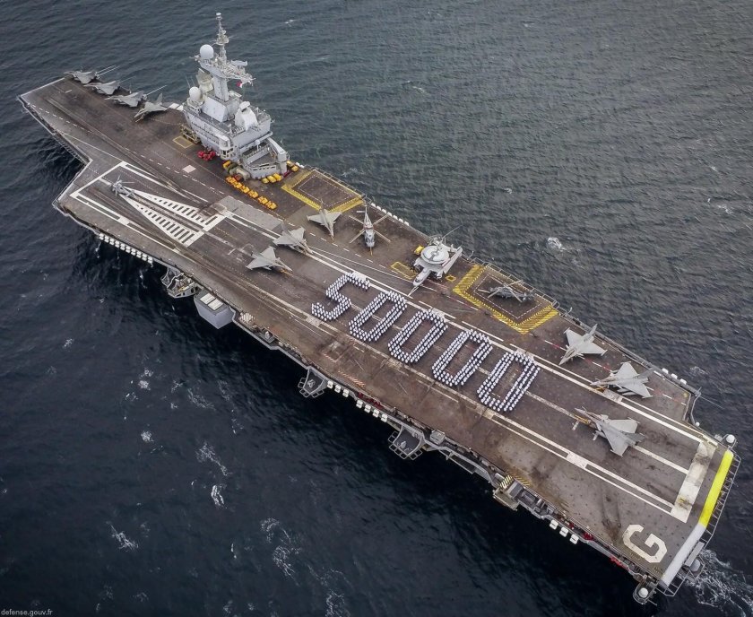 Авианосец шарль де голль