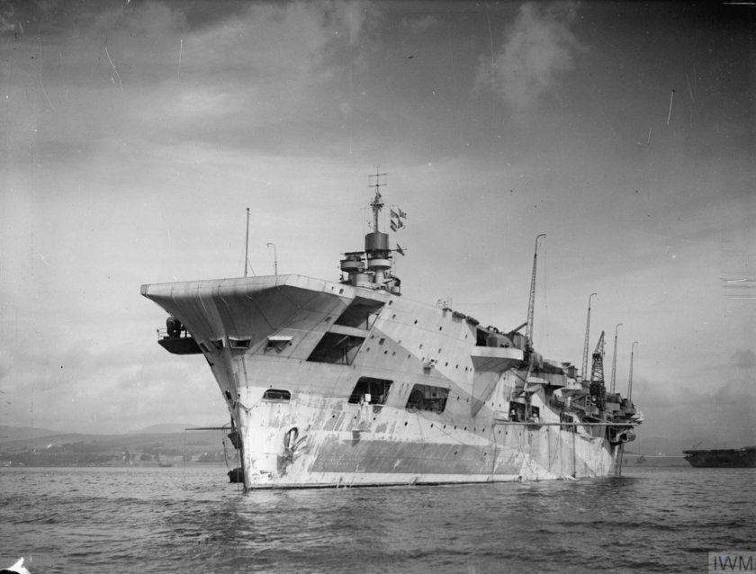 Юникорн авианосец