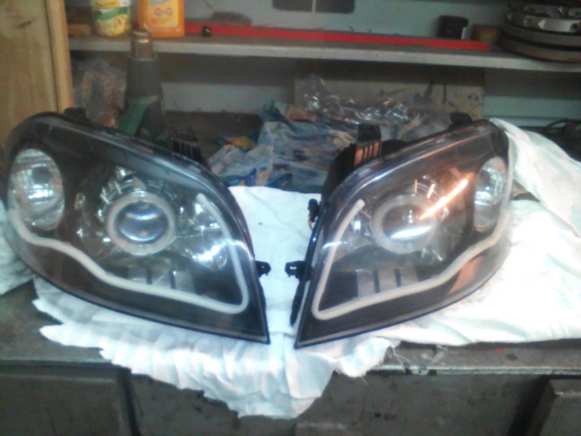 Линзы в фары Шевроле Авео т 250