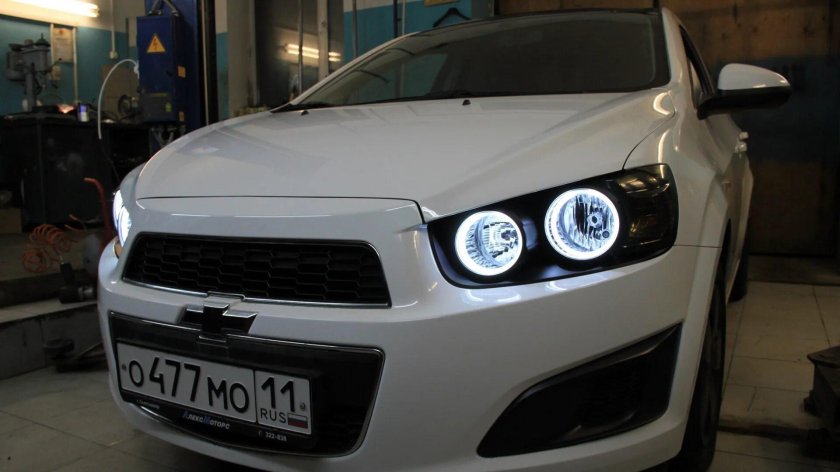 Aveo t300 ангельские глазки