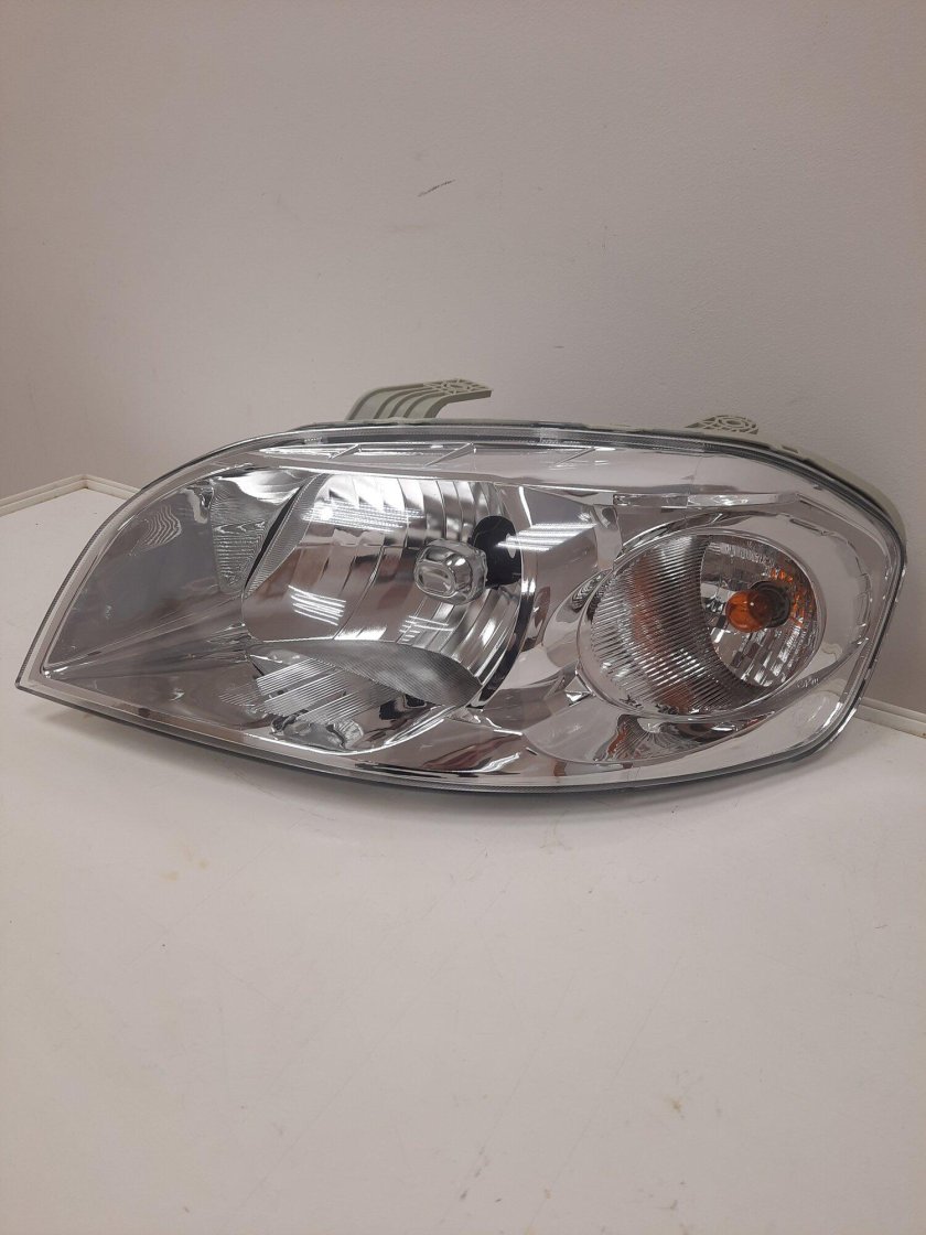 Где заказать фары 3772010 c0104