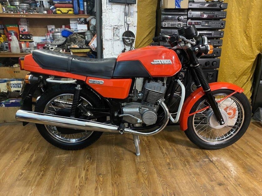 Мотоцикл ява 638