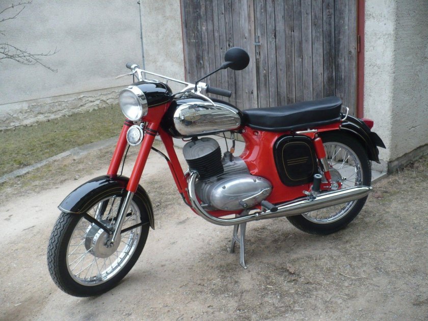 Jawa 250 sport
