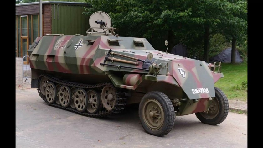 SD KFZ 251 Ханомаг