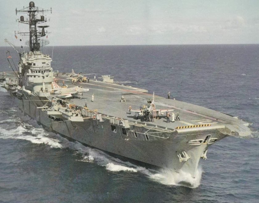 Эссекс корабль авианосец
