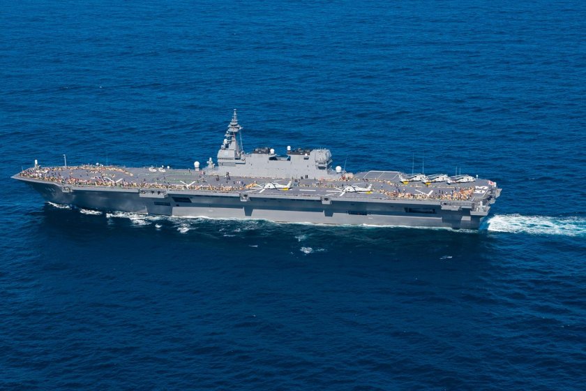 Идзумо вертолетоносец