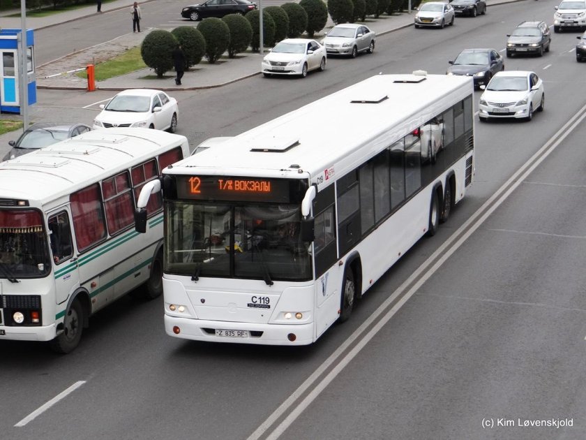 Автобус голаз