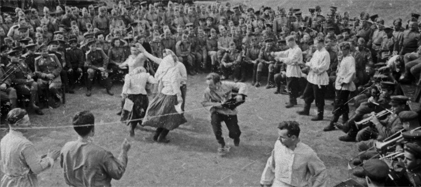 Театры в годы Великой Отечественной войны фронтовые бригады