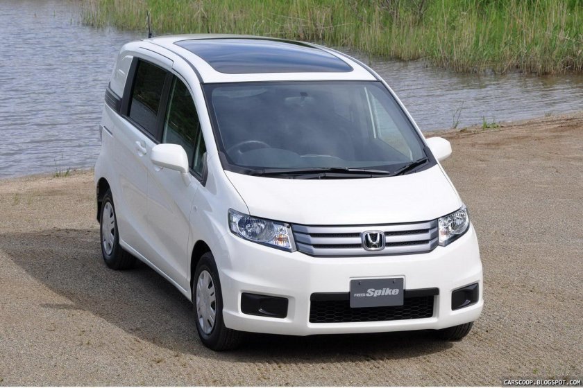 Honda freed Spike 2010