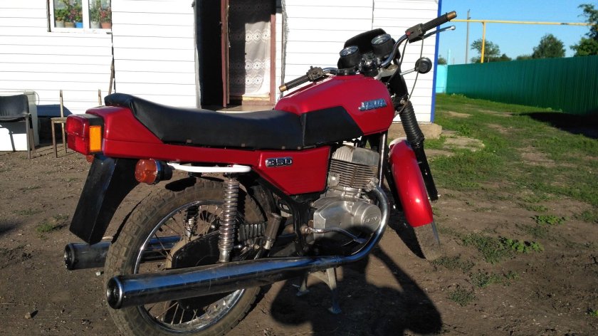 Ява 638 белая