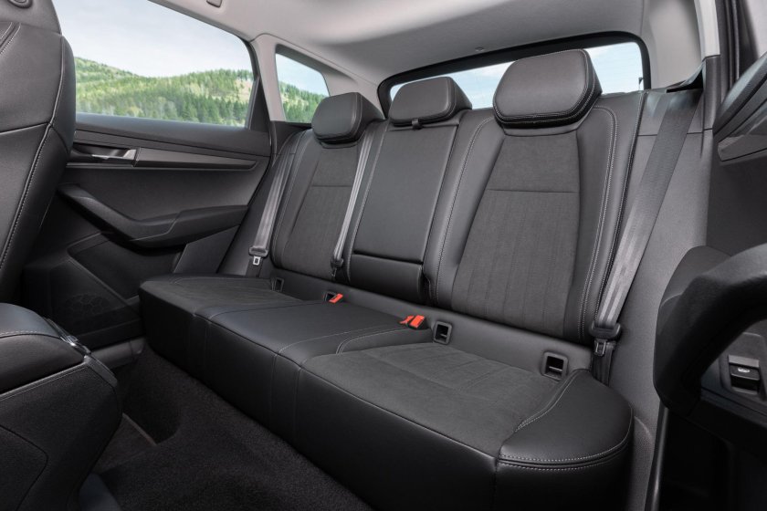 Skoda Karoq задний ряд