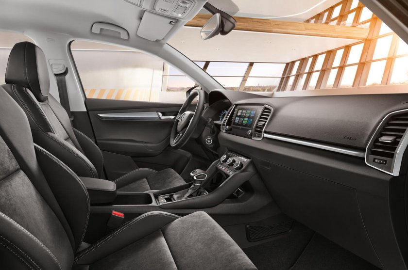 Skoda karoq интерьер