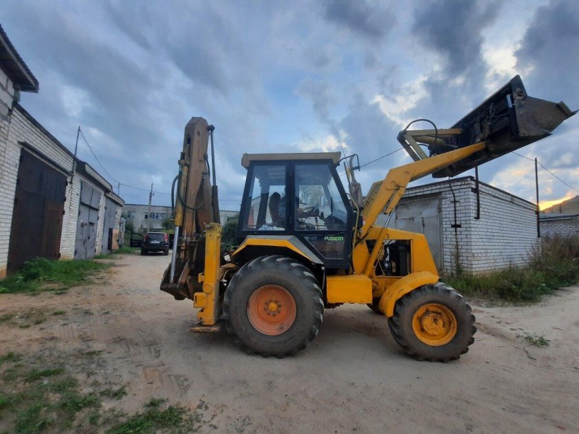 Экскаватор погрузчик Cat 428e