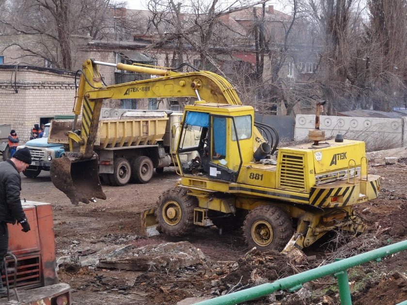 Экскаватор АТЕК 881