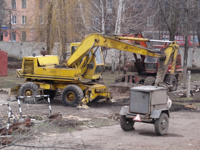 ЭО-3323 экскаватор