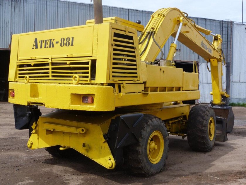 Экскаватор АТЕК 881