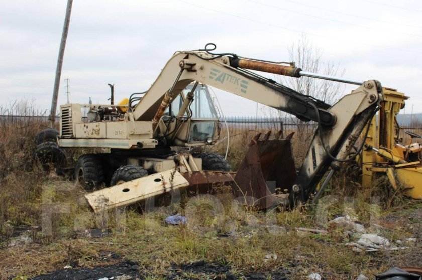 Экскаватор АТЕК 881