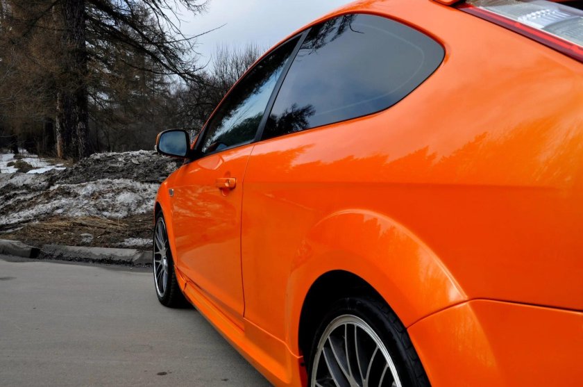 Форд Мондео оранжевый