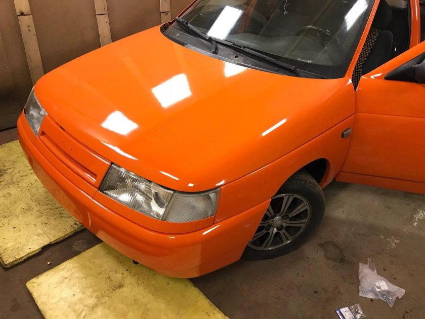 ВАЗ 2112 оранжевая