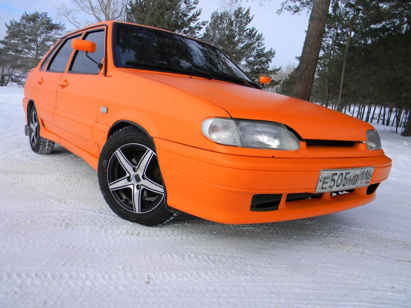 ВАЗ 2115 оранжевая