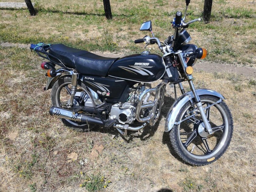 Мопед Альфа рейсер 72