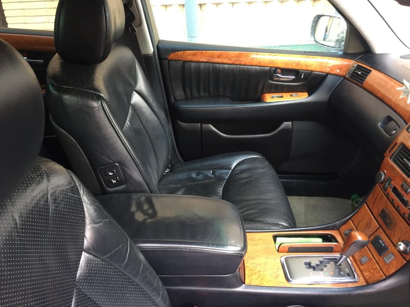 Toyota Celsior салон