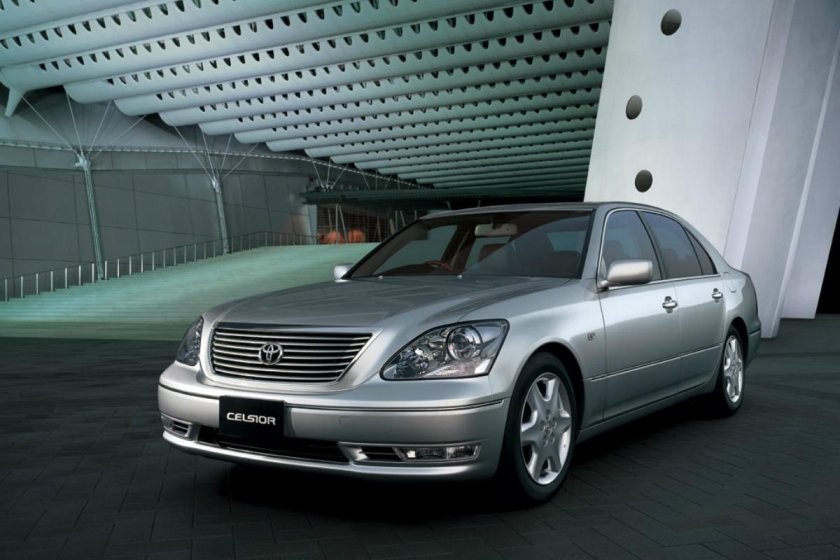 Toyota Celsior 2003