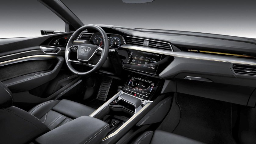 Audi e tron 55 quattro Interior