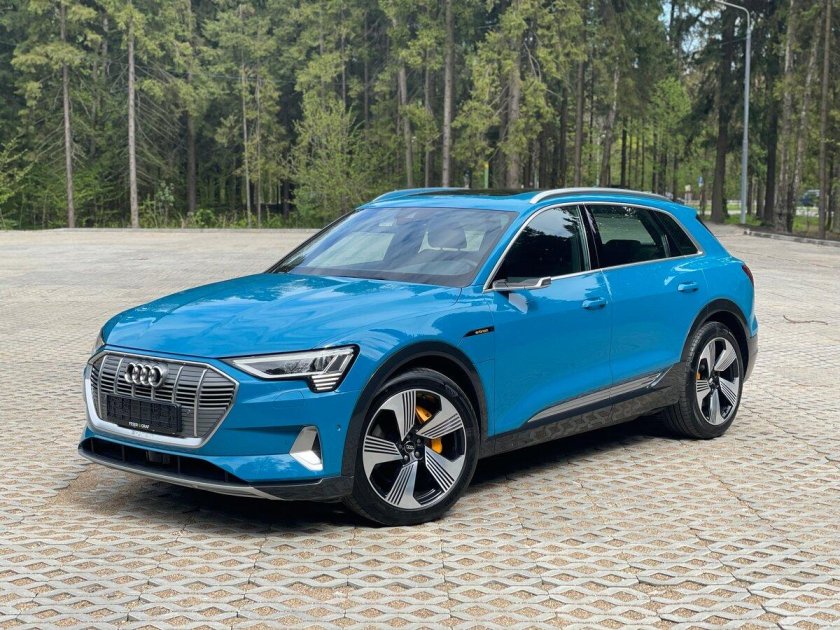 Audi e-tron 55