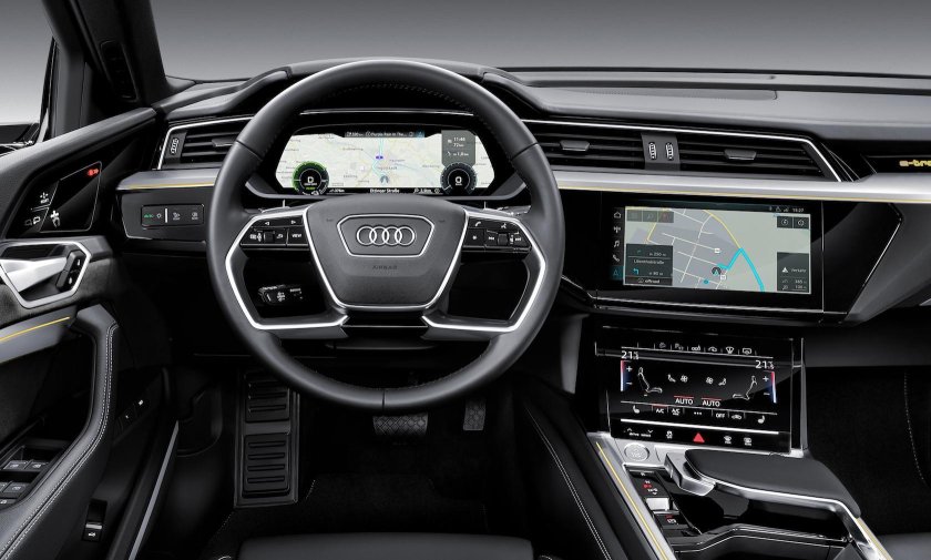 Audi e tron 55 quattro interior