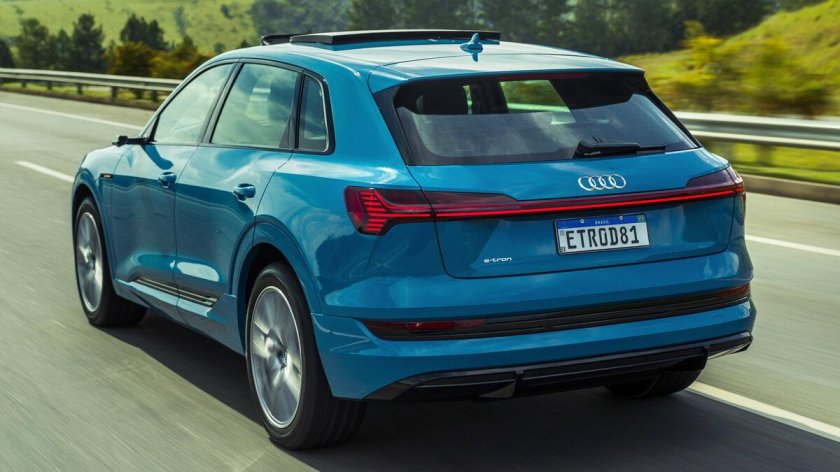 Ауди етрон 2023