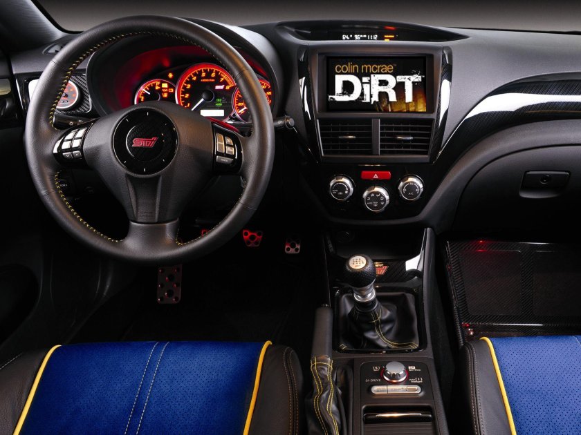 Subaru Impreza WRX STI 2007 салон