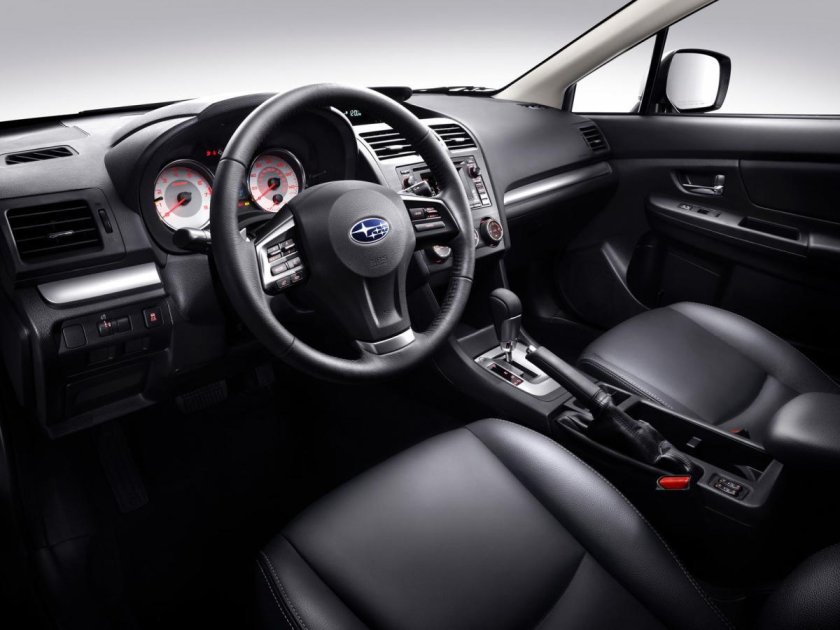 Subaru Impreza 2012 салон